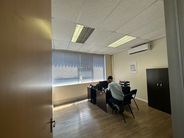 To Let commercial Property for Rent in Mowbray Western Cape